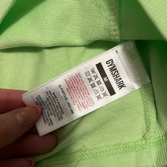 Gym Shark Green Athletic Long Sleeve Crop - Picture 4 of 4